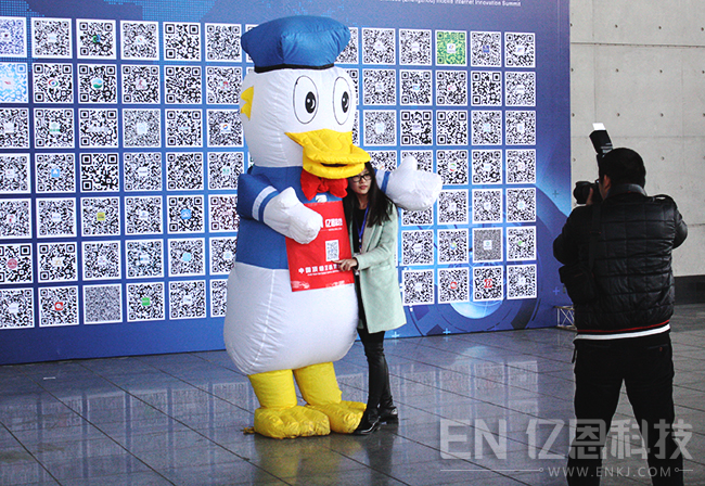 �|�����f��(y��u)�������Ƅ�(d��ng)��(li��n)�W(w��ng)��(chu��ng)�·��(hu��)